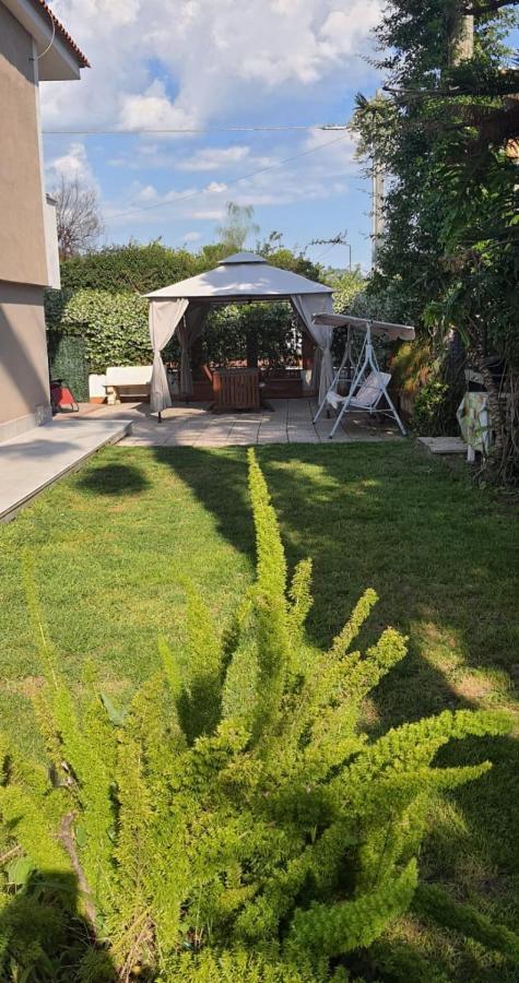 La Casa Di Barry Acomodação com café da manhã Pozzuoli Exterior foto